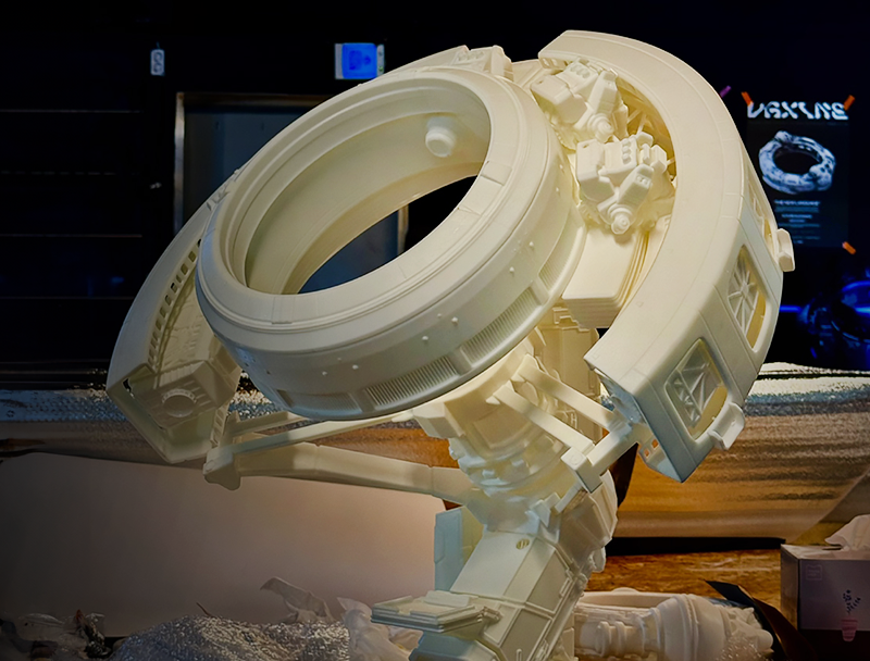 미래적 언어를 현실로: VAXINE 전시와 글룩의 3D프린팅 기술